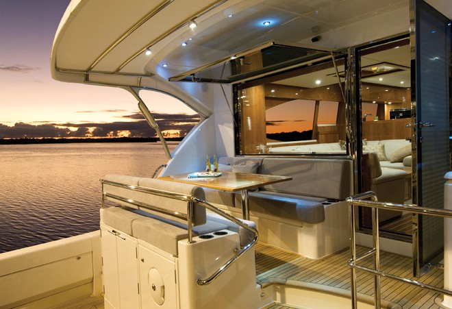 The 70’s Cockpit Mezzanine is the ideal space for entertaining in style and watching all of the game fishing action © Ross Eason